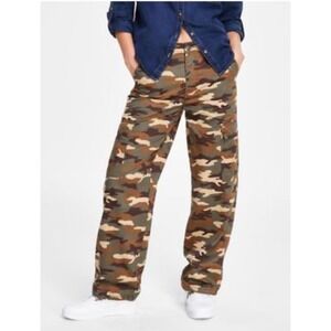 Levi's Women's Camo '94 baggy‎ Cotton High Rise Cargo Pants Sz 27/30 NWOT